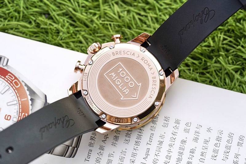世界中で大人気♪ショパール ミッレ ミリア 時計 コピー 44 mm shb68046代引きを販売