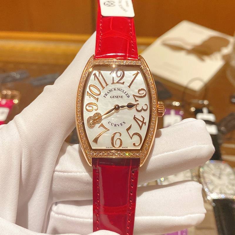 超話題!入手困難品！フランク・ミュラー   トノーカーベックス コピー fre53580