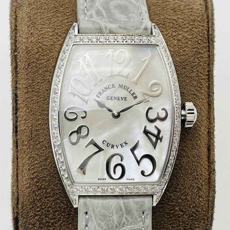 フランク・ミュラー  コピー トノーカーベックス 入手困難品！ frf97889高い品質