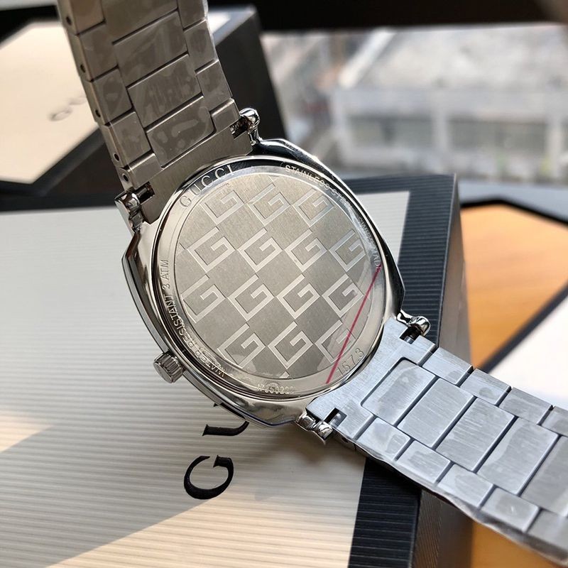春もの新作グッチ☆グリップステンレススチールウォッチ コピー 38mm/35mm YA157401代引きを販売
