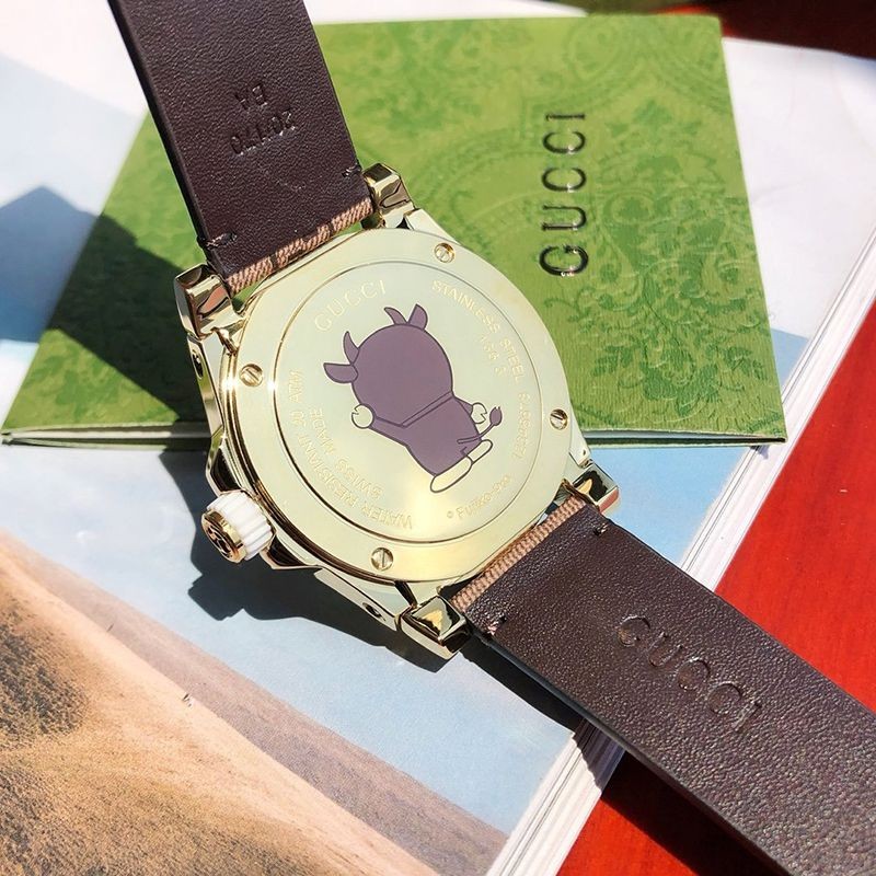 22AW新作グッチ ドラえもんコラボ【グッチ 時計 偽物】贅沢なお洒落☆話題Dive watch 38mm guq83533高い品質