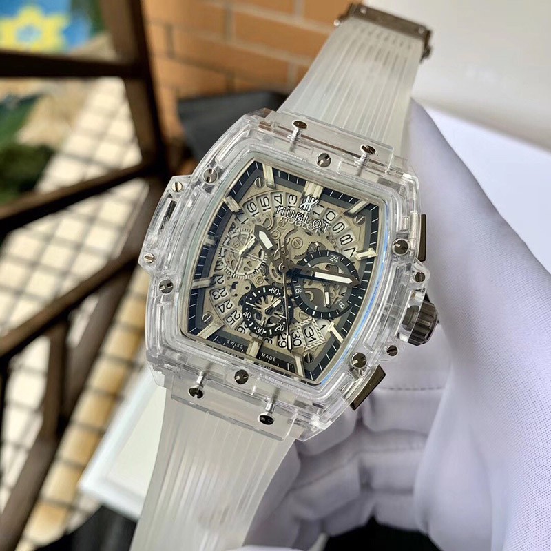 完売前に！ウブロ 偽物 スピリットオブビッグバン サファイア 世界限定200本 hua86752代引きを販売
