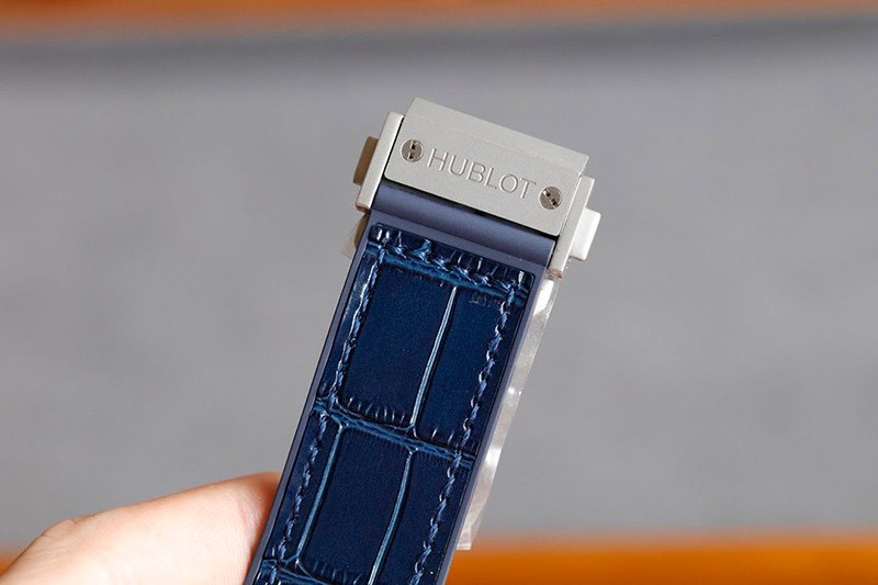 セール最新ウブロ コピー スピリット オブ ビッグバン チタニウム ブルー huo56563品質保証