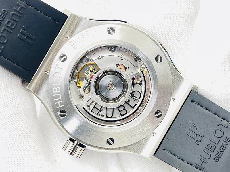 希少色 ウブロ 時計 コピー クラシックフュージョン チタニウム ダイヤモンド hul34925最高級