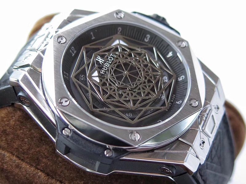 超話題!ウブロ ビッグバン スーパーコピー 時計 世界限定100本 hua94678通販
