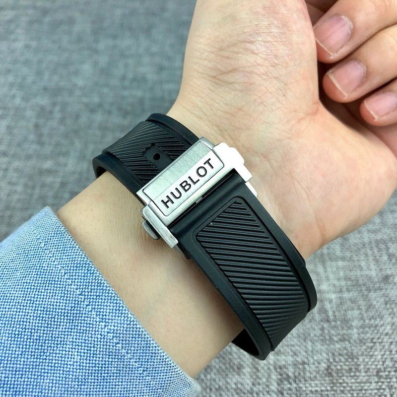希少色ウブロ スーパーコピー ビッグバン MP-11 14 デイ パワーリザーブ サファイア 限定200本 hua97770高い品質