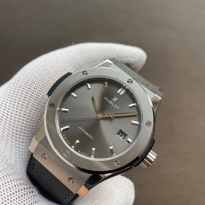 日本未入荷 ウブロ 時計 スーパーコピー クラシックフュージョン チタニウム グリーン huf20322品質保証