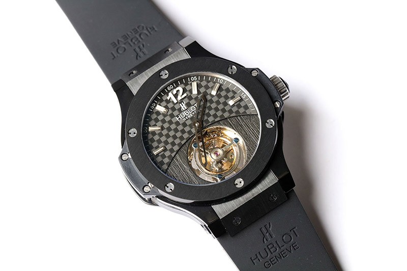 大人気！ウブロ 腕時計 スーパーコピー クラシックフュージョン 45mm huh79178通販