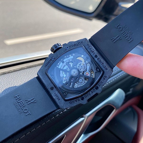 ウブロ 偽物 スピリット オブ ビッグバン カーボン hui24766N級品
