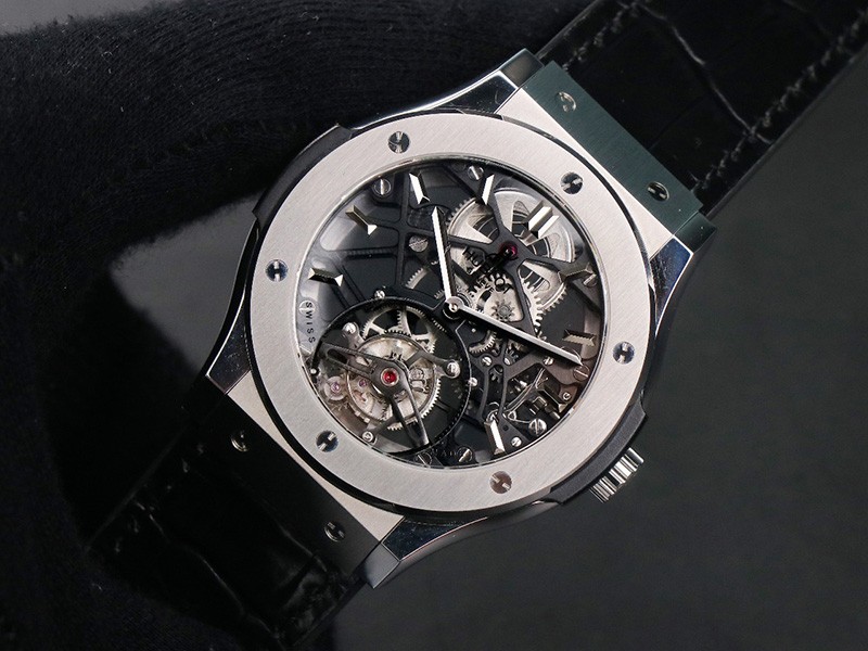 ★関税/送料込★ウブロ 偽物 クラシックフュージョン トゥールビヨンチタニウム huj10210激安送料無料