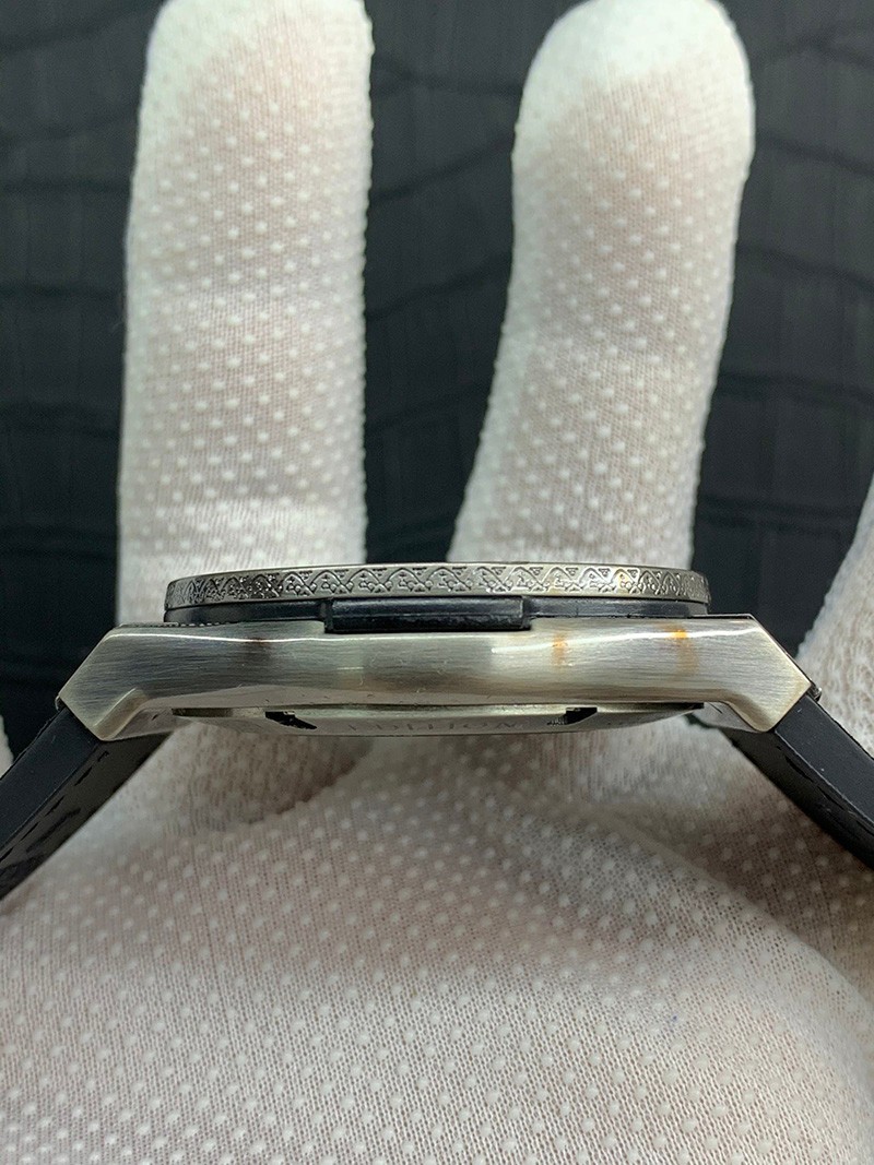 稀少 ウブロ スーパーコピー 時計 クラシックフュージョン チタニウム huk62637最高級