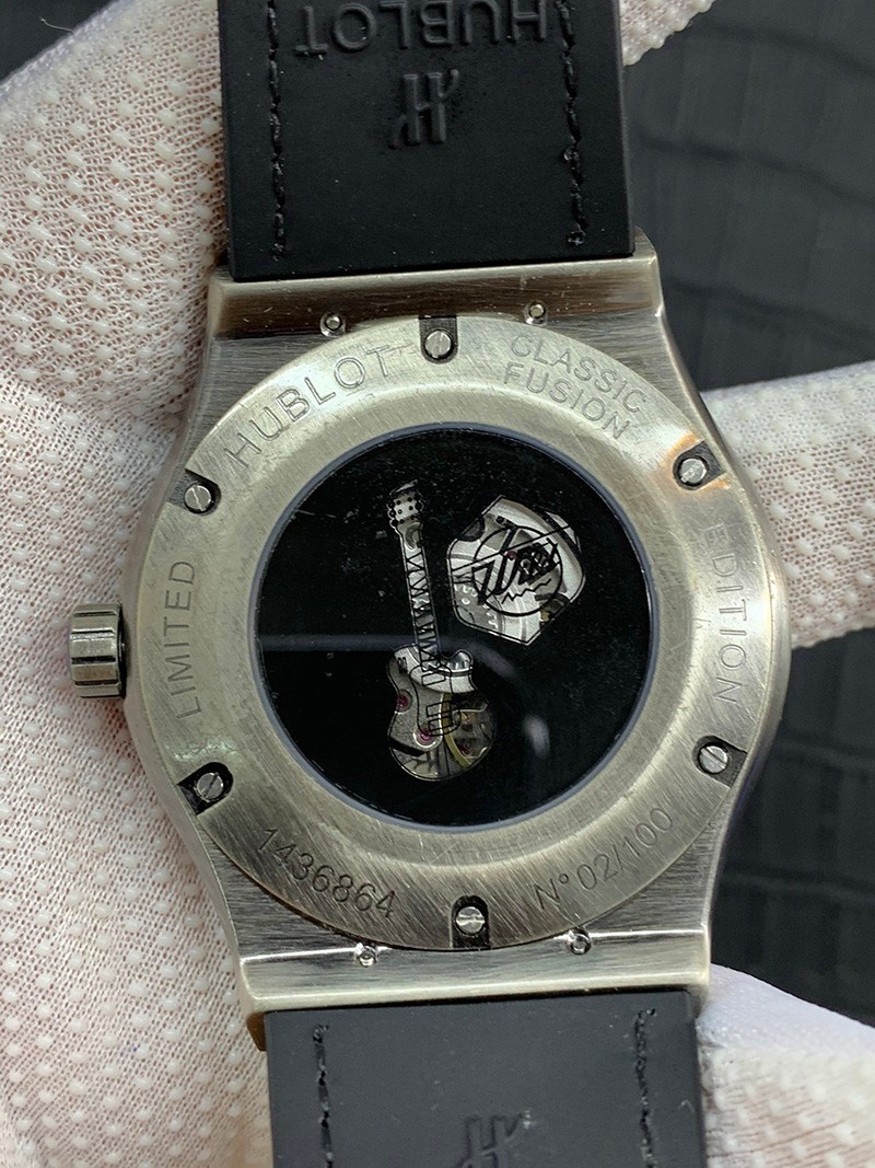 稀少 ウブロ スーパーコピー 時計 クラシックフュージョン チタニウム huk62637N級品
