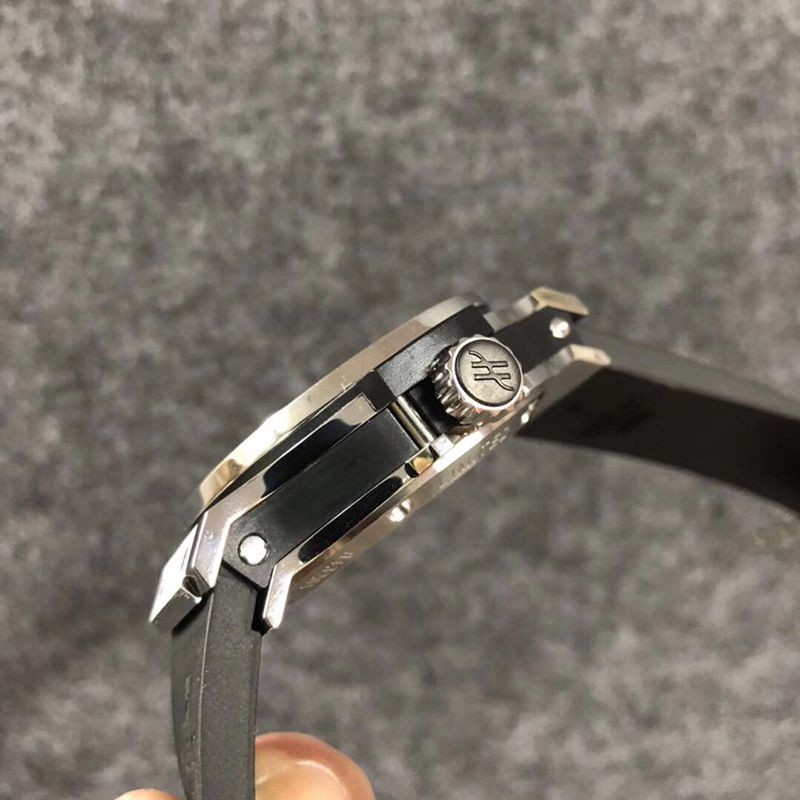 大人気！ウブロ スーパーコピー 腕時計 クラシックフュージョン hul88063通販