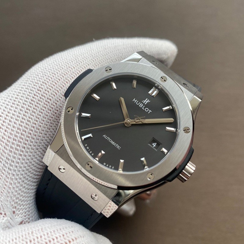 【関税込】ウブロ 時計 スーパーコピー クラシックフュージョン チタニウム グリーン huo11008通販
