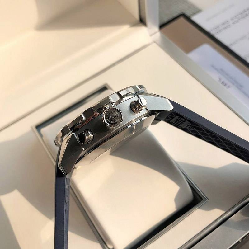 入手困難IWC 偽物 アクアタイマー クロノグラフ ガラパゴス アイランド iwd59610最高級