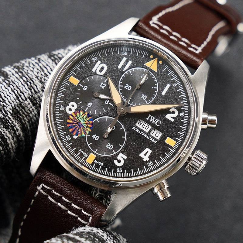 累積売上総額第１位！IWC パイロットウォッチ コピー クロノ オートマティック スピットファイア iwf14016激安送料無料
