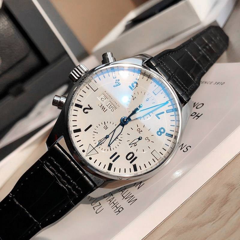 日本未入荷IWC パイロットウォッチクロノグラフ レーシング スーパーコピー iwf61652人気