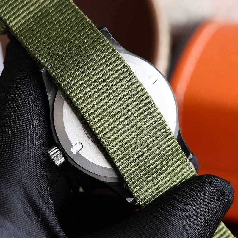 最安値挑戦IWC パイロットウォッチ マーク18 プティプランス 偽物 iwf72197代引きを販売