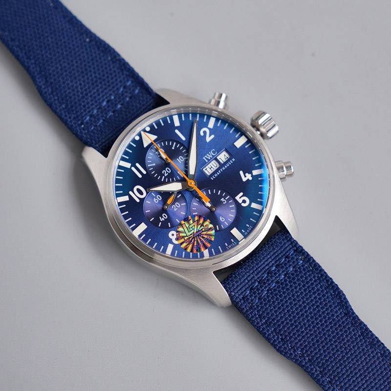 大人気!!新色IWC パイロットウォッチクロノ コピー オートマティック スピットファイア iwh16120高い品質