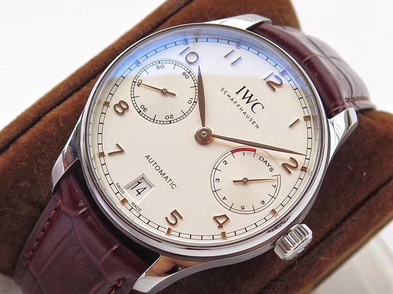 セール新作IWC コピー ポルトギーゼ オートマティック 7デイズ iwi02609