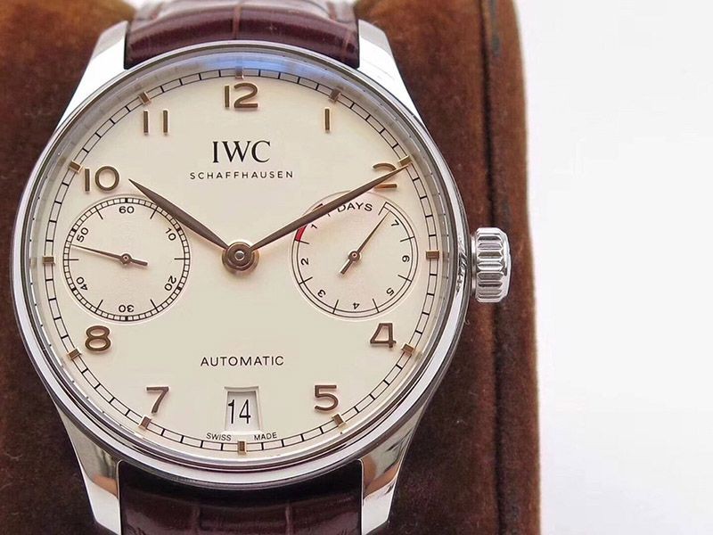 セール新作IWC コピー ポルトギーゼ オートマティック 7デイズ iwi02609激安送料無料