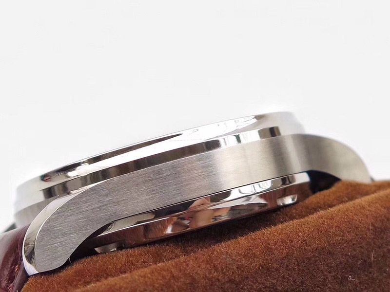 セール新作IWC コピー ポルトギーゼ オートマティック 7デイズ iwi02609N級品
