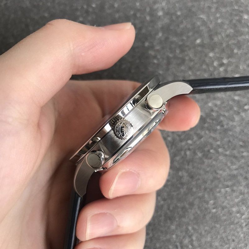 目を惹くカラー IWC ポルトギーゼクロノ スーパーコピー iwj57483人気
