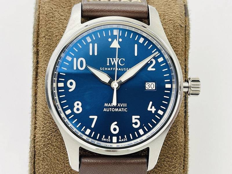 最安値挑戦IWC パイロットウォッチ 偽物 マーク１８ プティプランス iwm45017高い品質