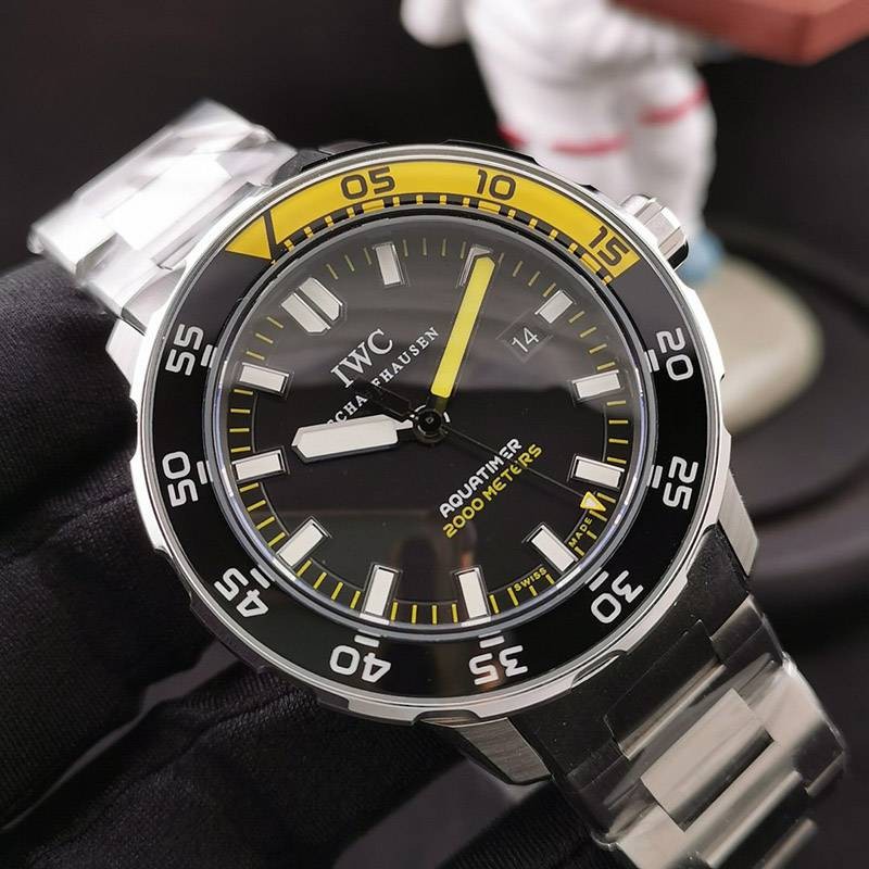 累積売上総額第１位！IWC アクアタイマー オートマティック 2000 偽物 iwm73031高い品質