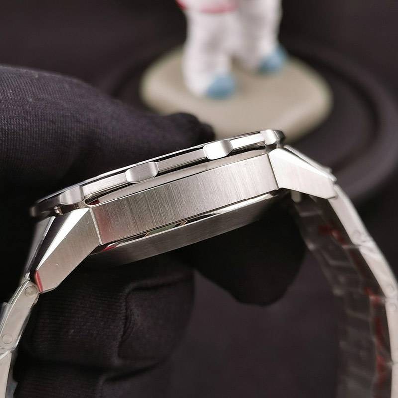 累積売上総額第１位！IWC アクアタイマー オートマティック 2000 偽物 iwm73031最高級