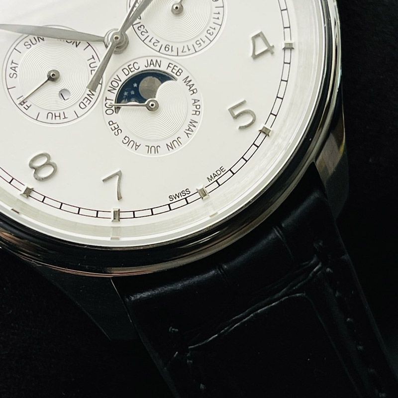 完売必至IWC 偽物 ポルトギーゼ パーペチュアル カレンダー 42 iwo61203激安送料無料
