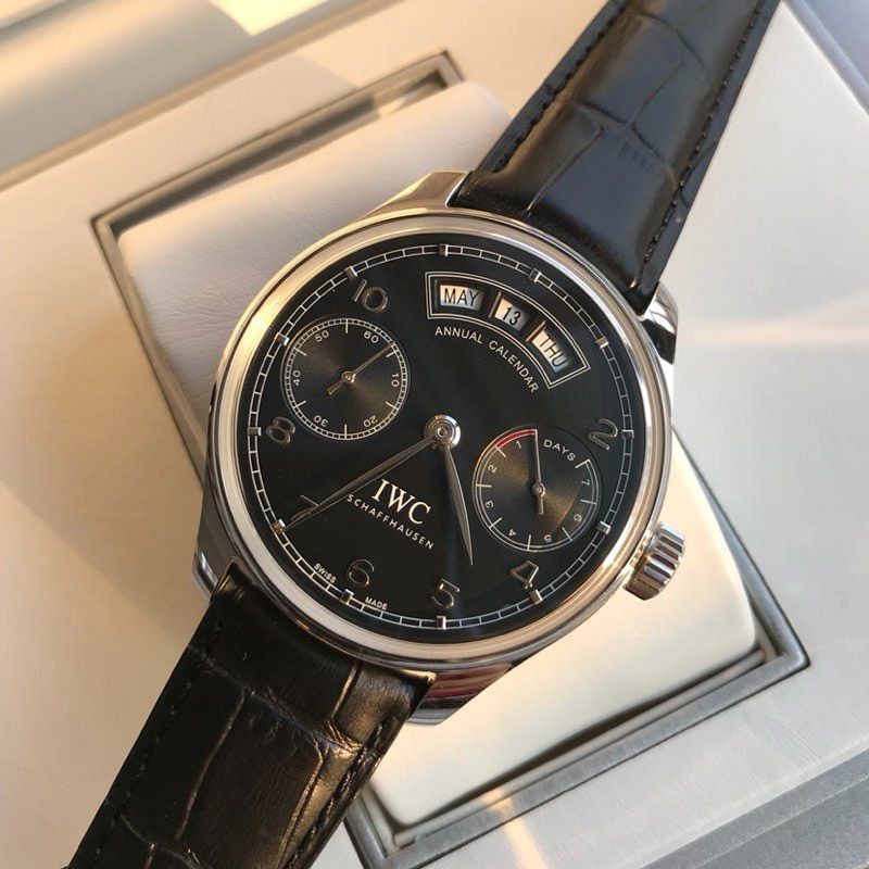 《大人気》IWC ポルトギーゼ アニュアルカレンダー コピー iwr05296激安送料無料