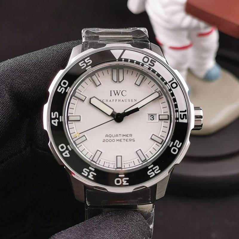 ☆超人気☆IWC アクアタイマー 偽物 オートマティック 2000 iwr12435