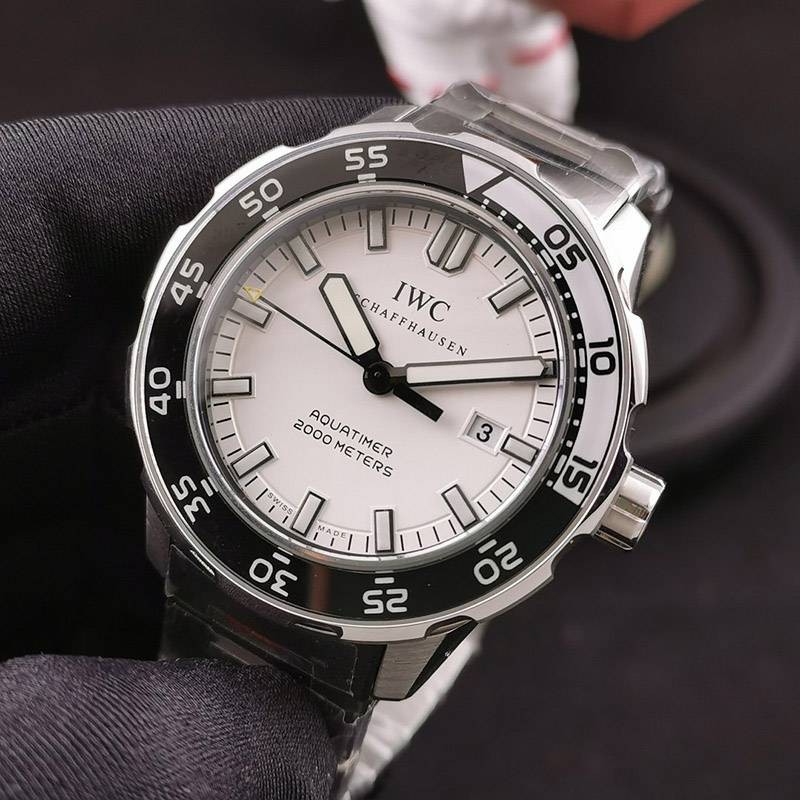 ☆超人気☆IWC アクアタイマー 偽物 オートマティック 2000 iwr12435激安送料無料