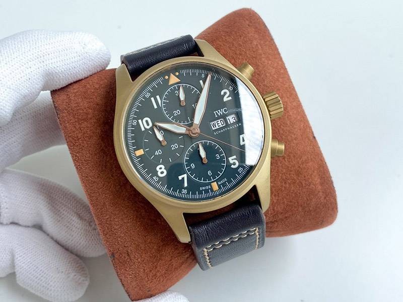 稀少IWC 時計 偽物 パイロットウォッチクロノグラフ41 iws16130激安送料無料
