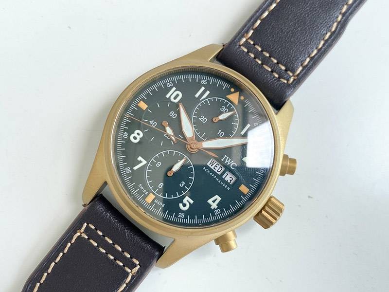 稀少IWC 時計 偽物 パイロットウォッチクロノグラフ41 iws16130最高級