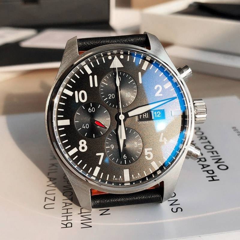 【日本未発売】IWC 偽物 パイロットウォッチクロノグラフ レーシング iws88535高い品質