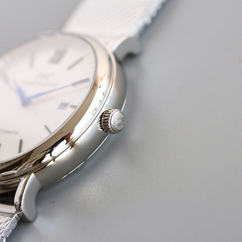 目を惹くカラーIWC ポートフィノ 時計 スーパーコピー iwu36304激安送料無料