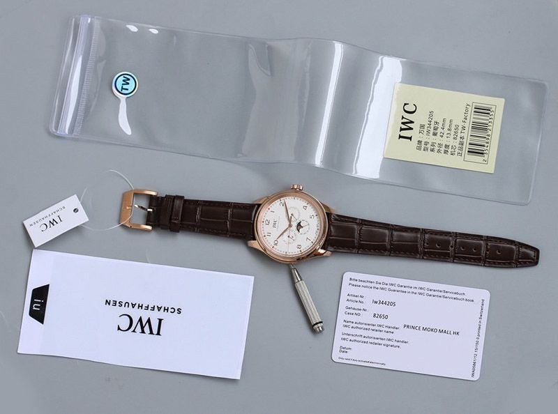 超話題!IWC コピー ポルトギーゼ パーペチュアル カレンダー 42 iwv07363高い品質