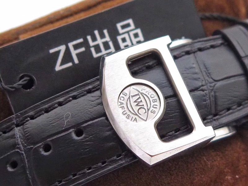 人気急上昇IWC 偽物 ポルトギーゼ オートマティック 7デイズ iwv25668代引きを販売