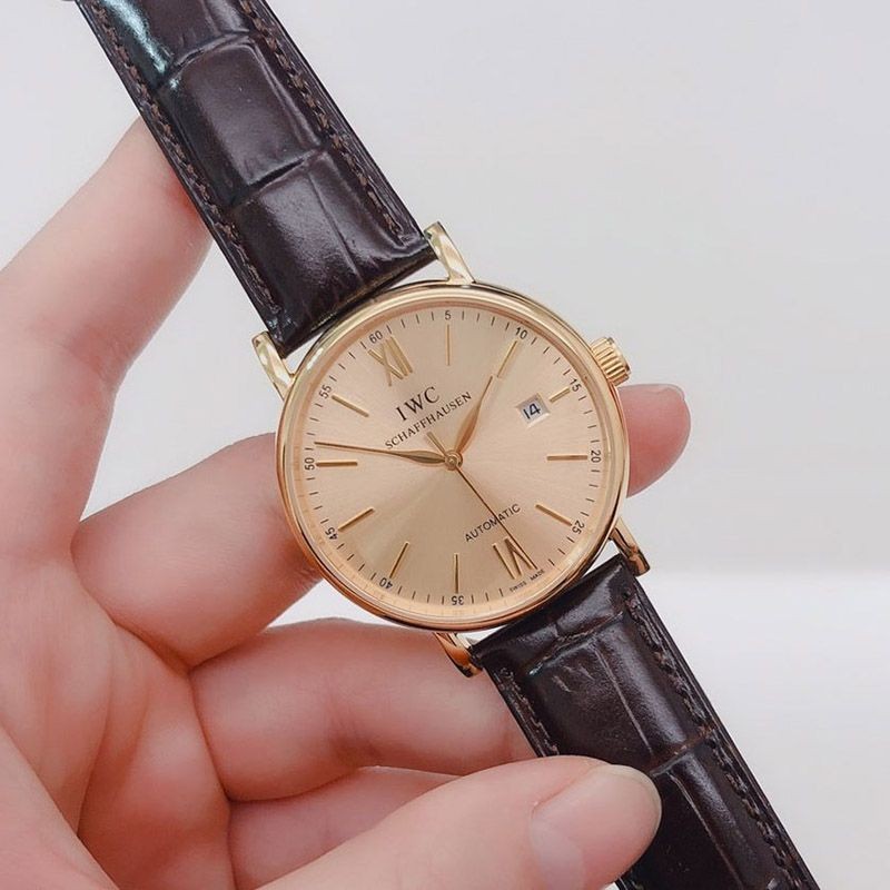 累積売上総額第１位！IWC ポートフィノ 時計 コピー2色 iww24832人気