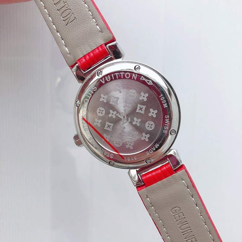 送料込 ルイヴィトン 時計 タンブール コピー ストリート ダイバー 33mm vuc40944品質保証
