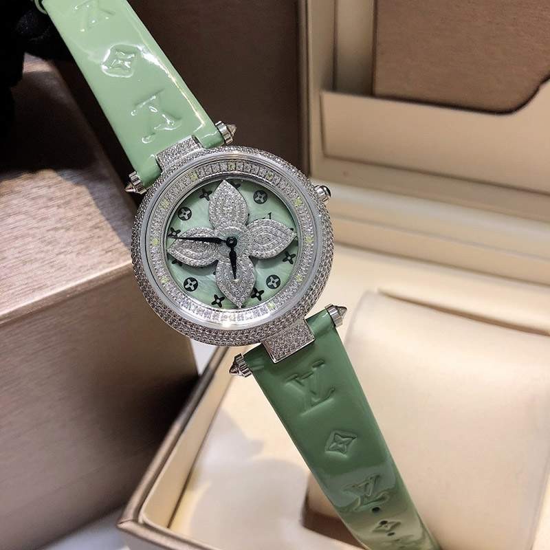 高品質♪ルイヴィトン 時計 全面ダイヤ 偽物N級品 38mm 自動巻き vue43633人気