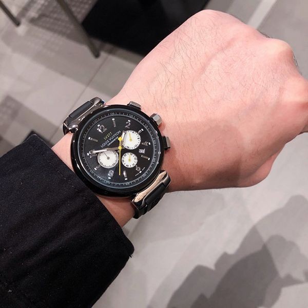 ルイヴィトン タンブール コピー クロノグラフ 42mm vuf95902最高級