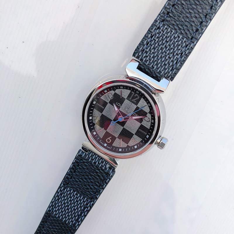 入手困難品！ルイヴィトン 時計  タンブール ストリート ダイバー  33mm vuf99901人気
