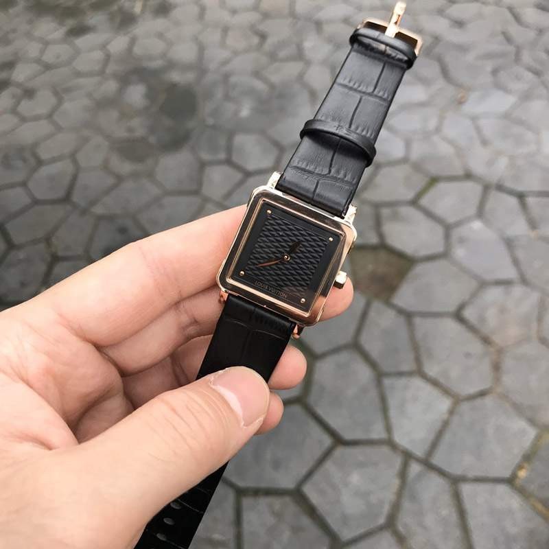 21AW新作 ルイヴィトン 時計 タンブール スーパーコピーストリート ダイバー 30mm vuh93409代引きを販売