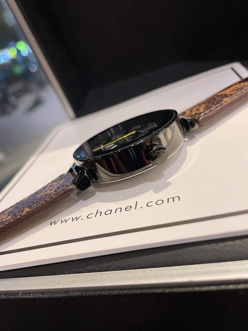 送料込 ルイヴィトン 時計 偽物タンブール ストリート ダイバー  40mm vuj15515高い品質