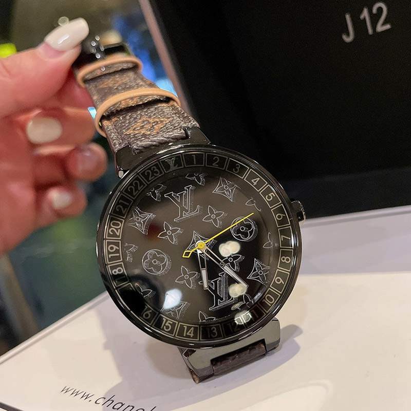 送料込 ルイヴィトン 時計 偽物タンブール ストリート ダイバー  40mm vuj15515代引きを販売