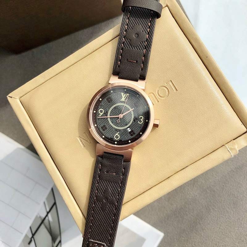 入手困難品！ルイヴィトン 時計  タンブール ストリート ダイバー  36mm vum29771通販
