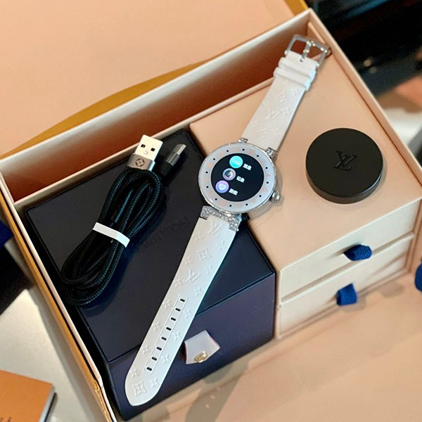 超話題!ルイヴィトン スマートウォッチ 偽物 フルタッチスクリーン 42mm 人気 vun58304激安送料無料